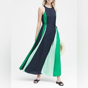 NWT Banana Republic PANELED MAXI DRESS size 10